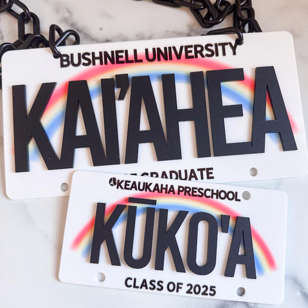 Hawaii License Plate Lei | License Plate Lei | Graduation Acrylic Sign